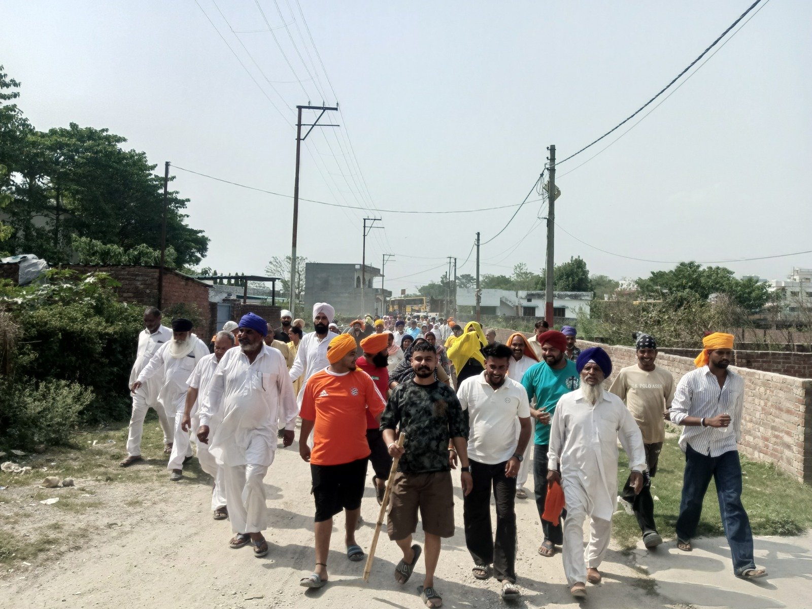 दरबार साहिब की जमीनों पर गड़ी भू-माफियाओं की नजर, संगतों ने खोला मोर्चा